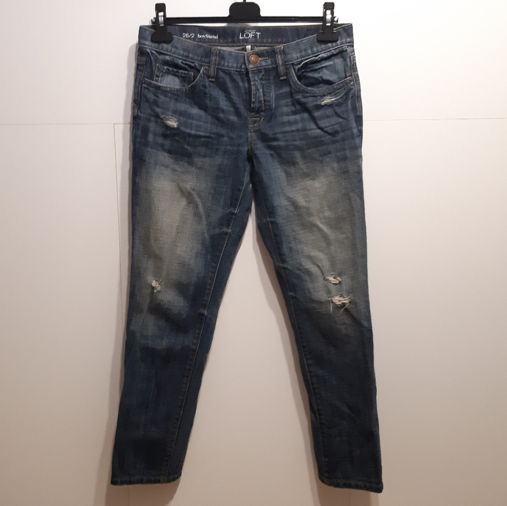 Ann Taylor loft boyfriend distressed jeans blue 26